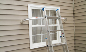 ladder standoff