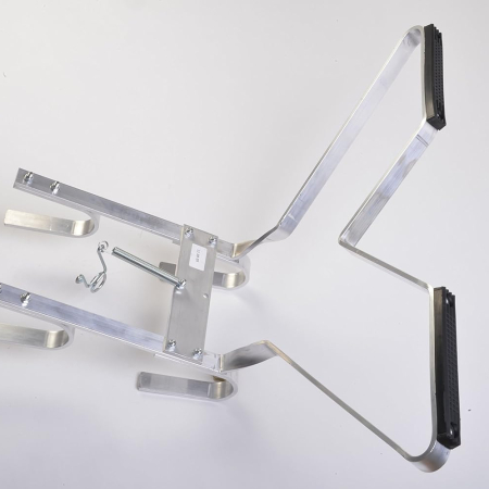 V-shaped ladder standoff