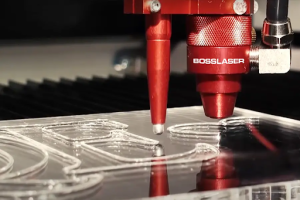 Acyclic laser cutting