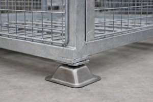 pallet feet on stillages